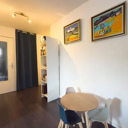 T3 Spacieux - Climatise - Commerces - Plages Lägenhet